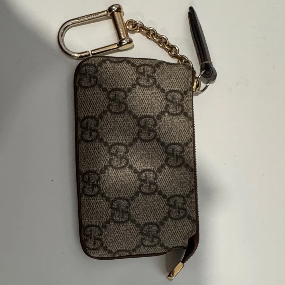 Gucci Beige and Brown Key & Card Holder - Picture 6 of 11